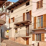 Vicolo 10 *