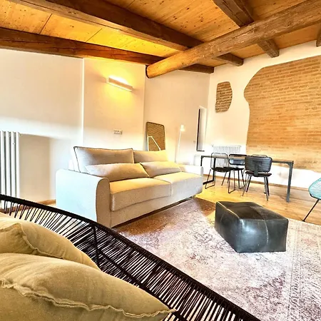 Nyaraló Vicolo 10 Asti